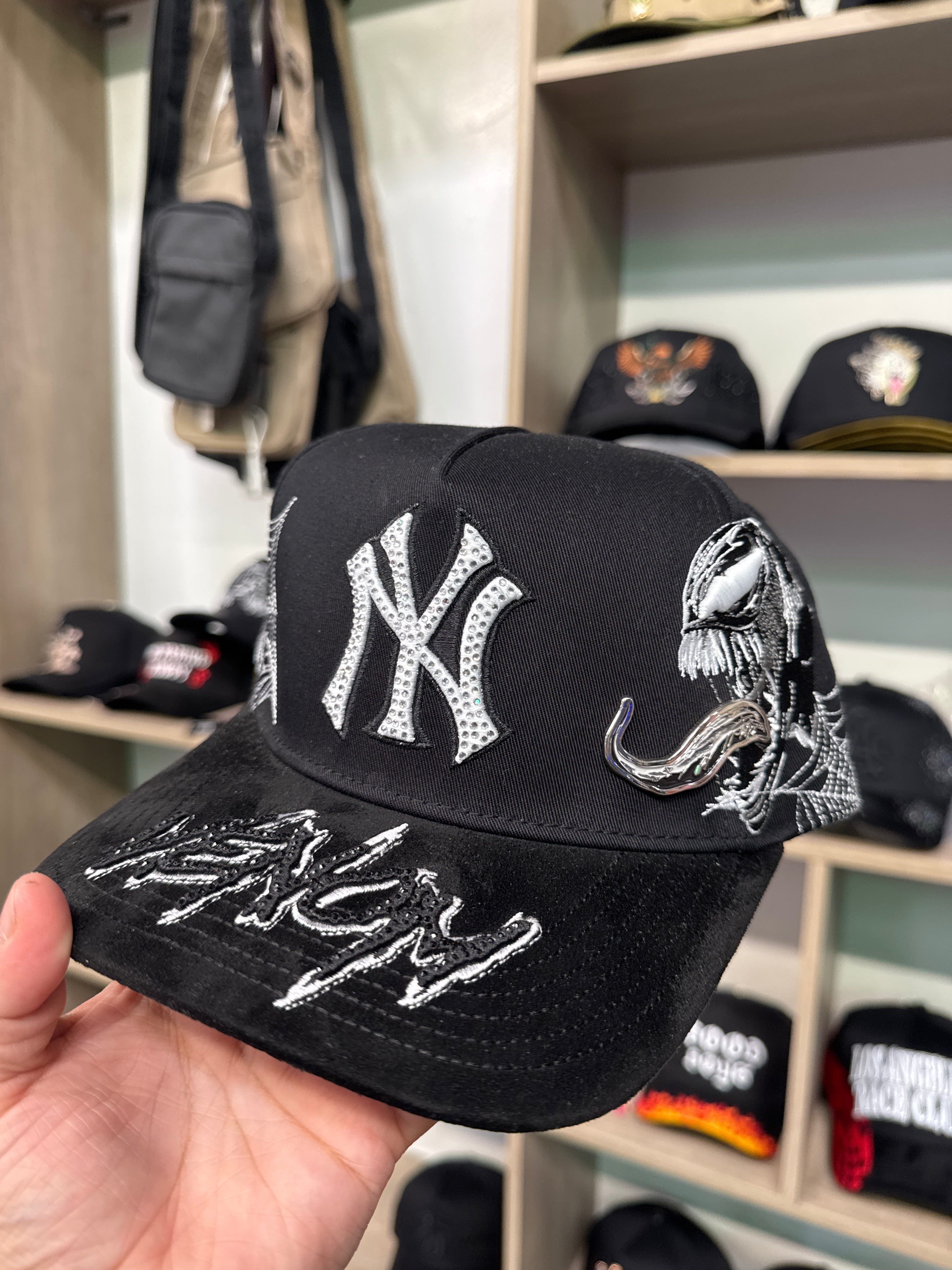 Venom hat KH
