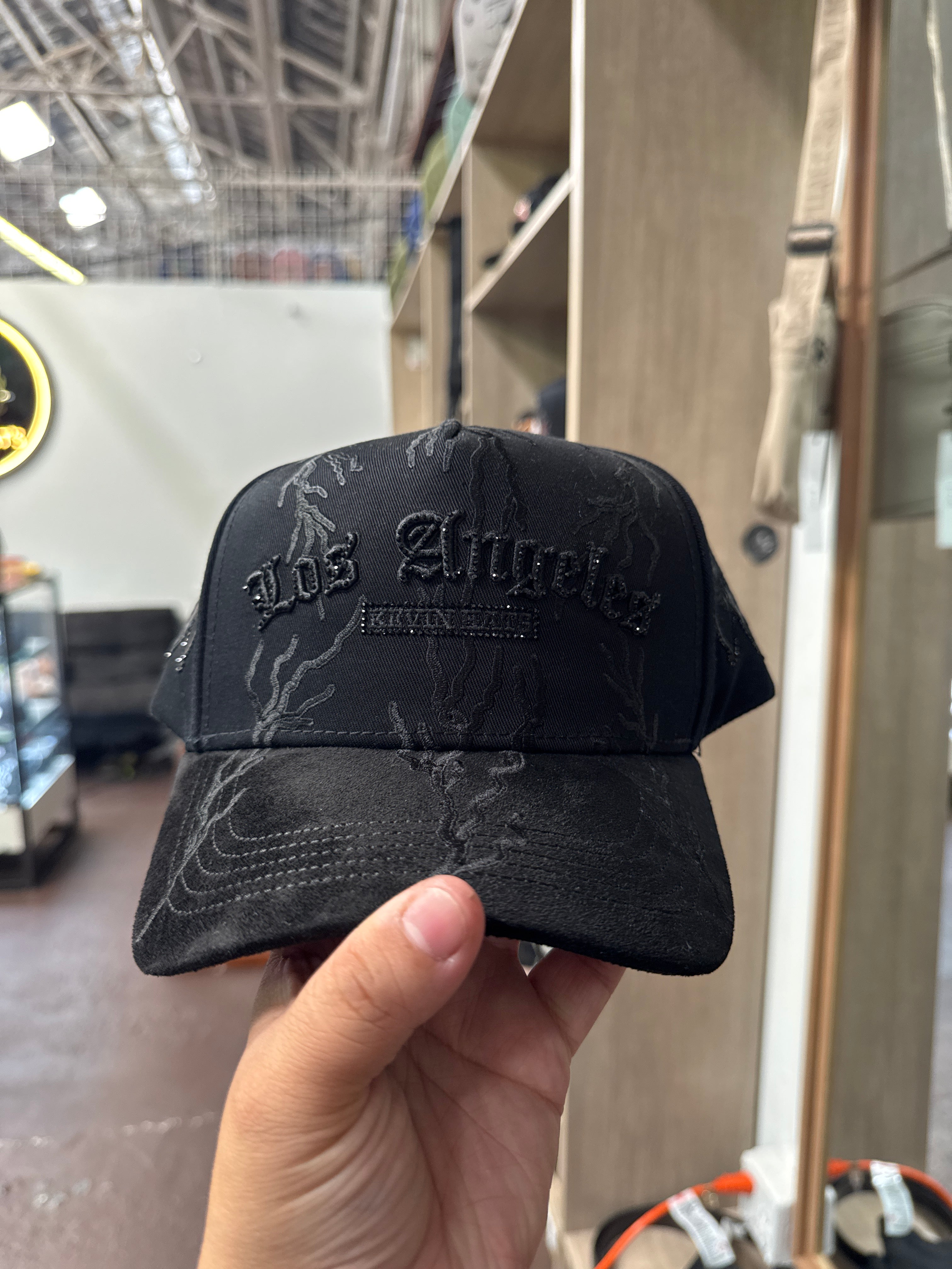 Los Ángeles all black