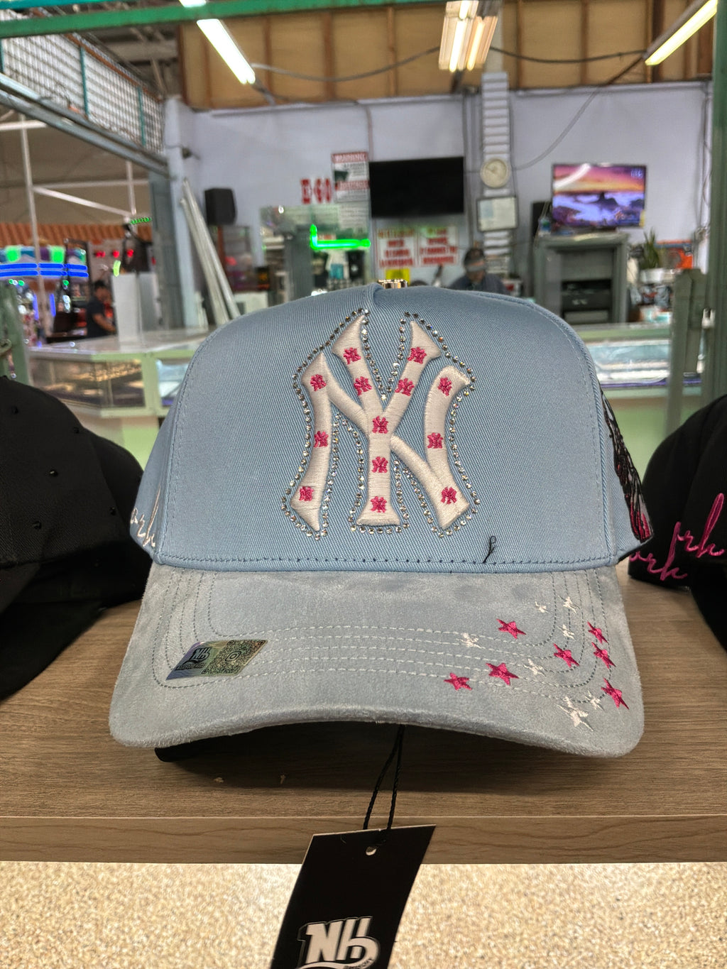 YANKEES BLUE WITH ROSE